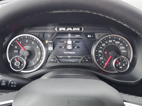 New 2026 RAM 1500 Big Horn AWD/4WD image 15
