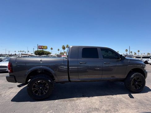 Used 2018 RAM 2500 Laramie w/ Sport Appearance Group AWD/4WD image 12