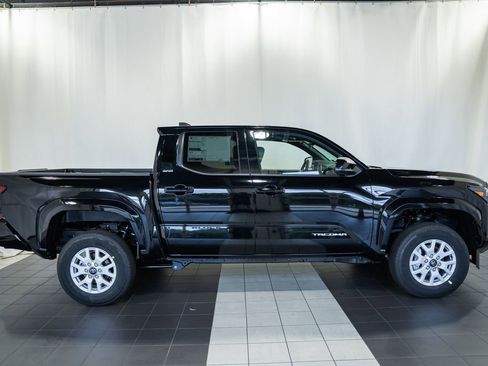 New 2026 Toyota Tacoma SR5 RWD image 3