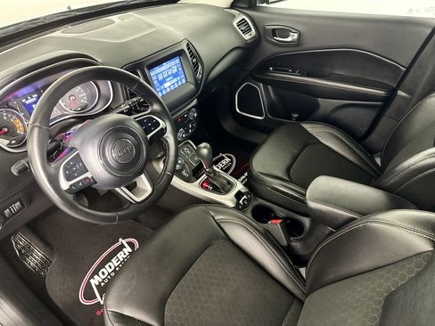 Used 2019 Jeep Compass Latitude w/ Cold Weather Group AWD/4WD image 15