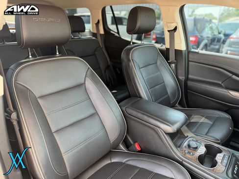Used 2020 GMC Acadia Denali w/ Technology Package AWD/4WD image 24
