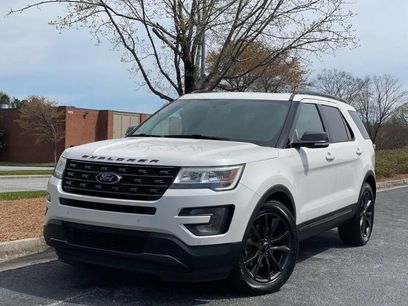Used 2017 Ford Explorer XLT w/ Equipment Group 202A