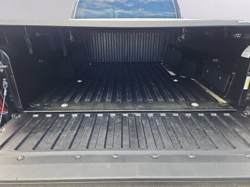 Used 2020 Toyota Tacoma SR5 AWD/4WD image 29