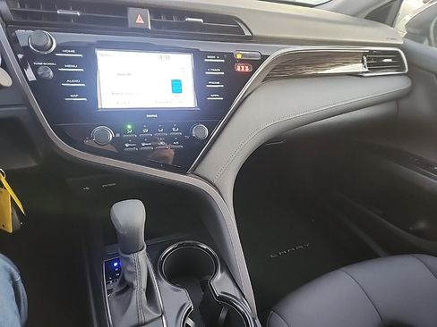 Certified 2020 Toyota Camry LE image 13