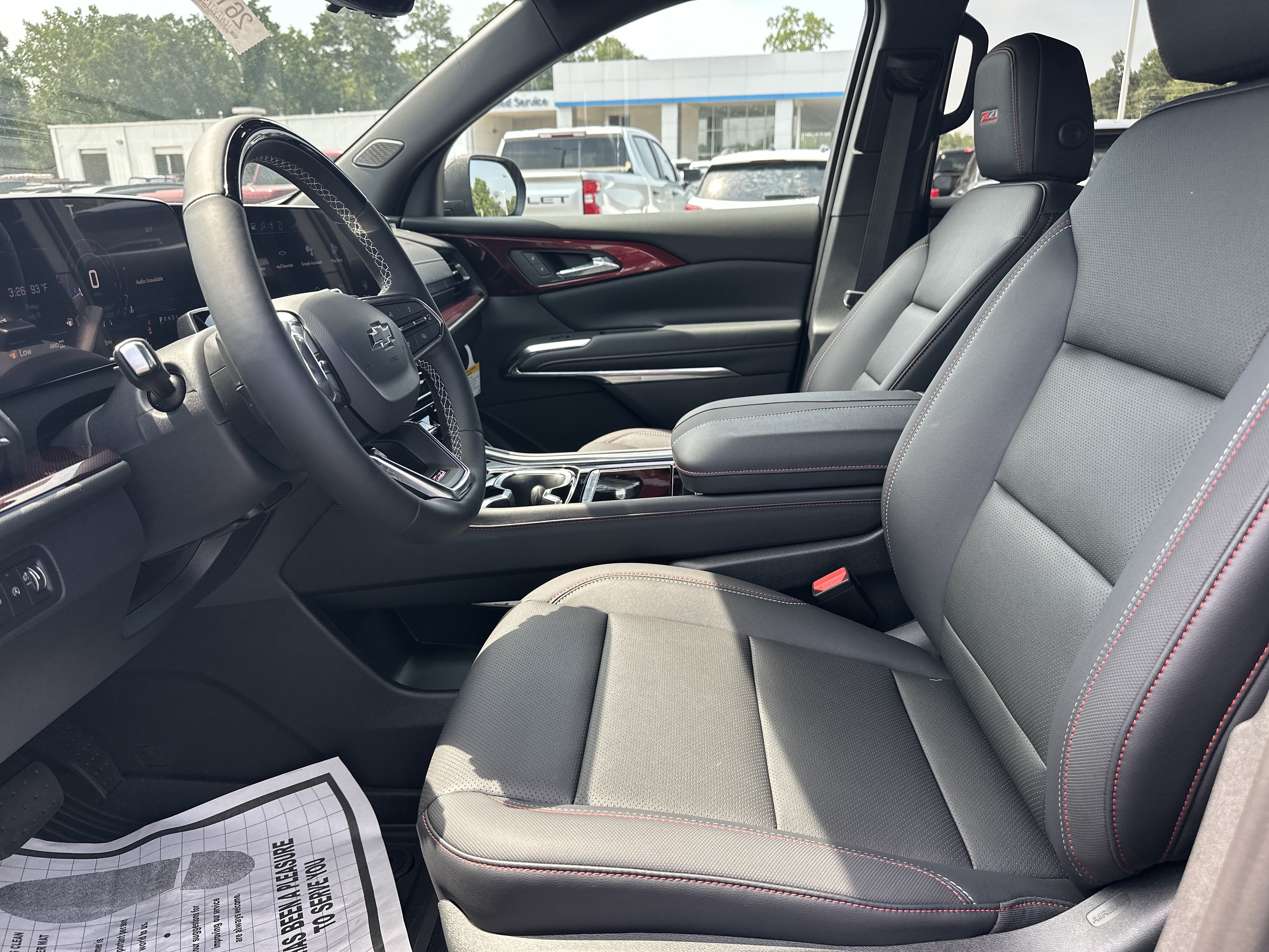 New 2026 Chevrolet Traverse Z71 w/ Enhanced Driving Package AWD/4WD image 11
