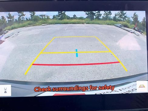 Certified 2025 Toyota Corolla Cross XLE FWD image 26