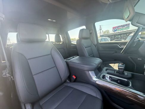 Used 2025 GMC Sierra 1500 Elevation w/ Elevation Premium Package image 24