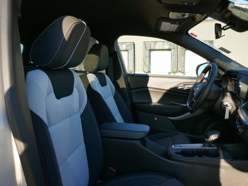 New 2026 Chevrolet Trax RS image 9