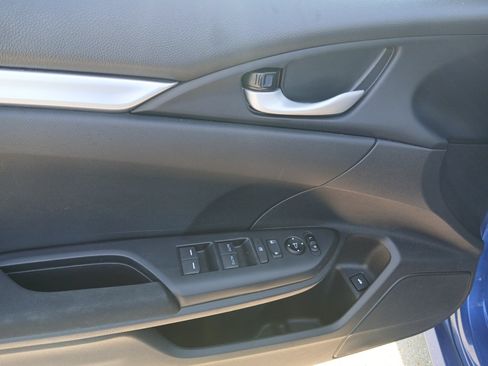 Used 2019 Honda Civic LX image 10