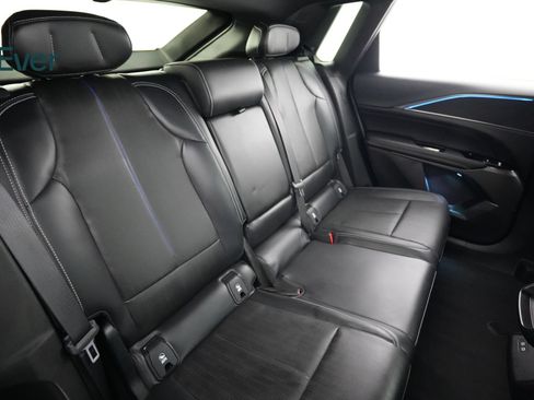 Used 2024 Cadillac Lyriq Sport AWD/4WD image 5