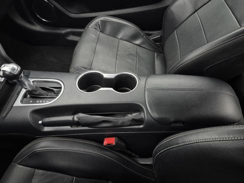 Used 2021 Ford Mustang GT Premium RWD image 27