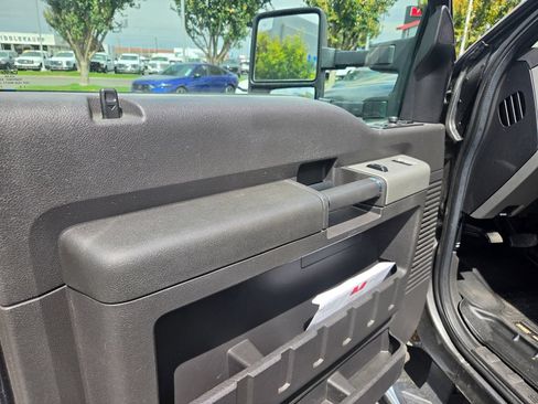 Used 2016 Ford F250 Lariat w/ Lariat Interior Package AWD/4WD image 22