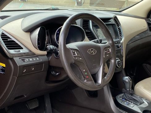 Used 2017 Hyundai Santa Fe Sport w/ 2.4L Tech Package 04 FWD image 7