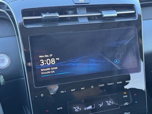 Used 2024 Hyundai Tucson Limited image 22