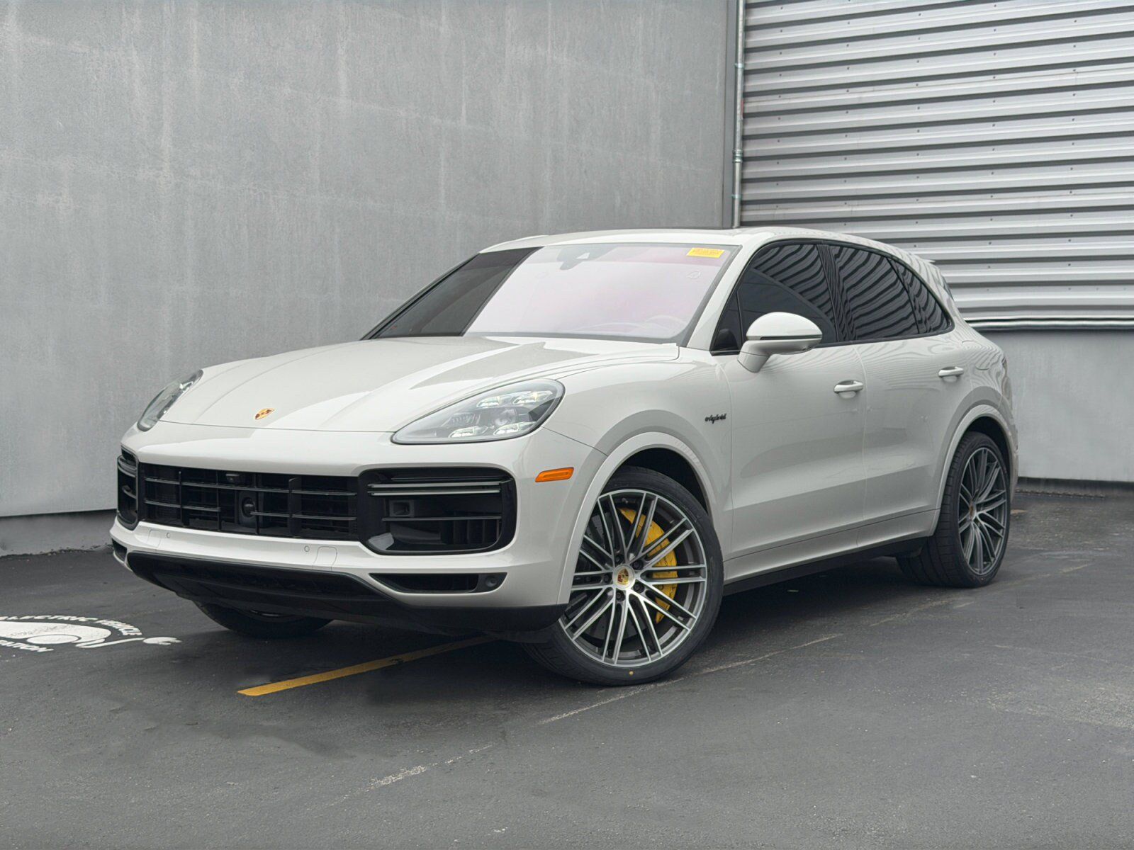 Certified 2020 Porsche Cayenne Turbo S AWD/4WD image 1