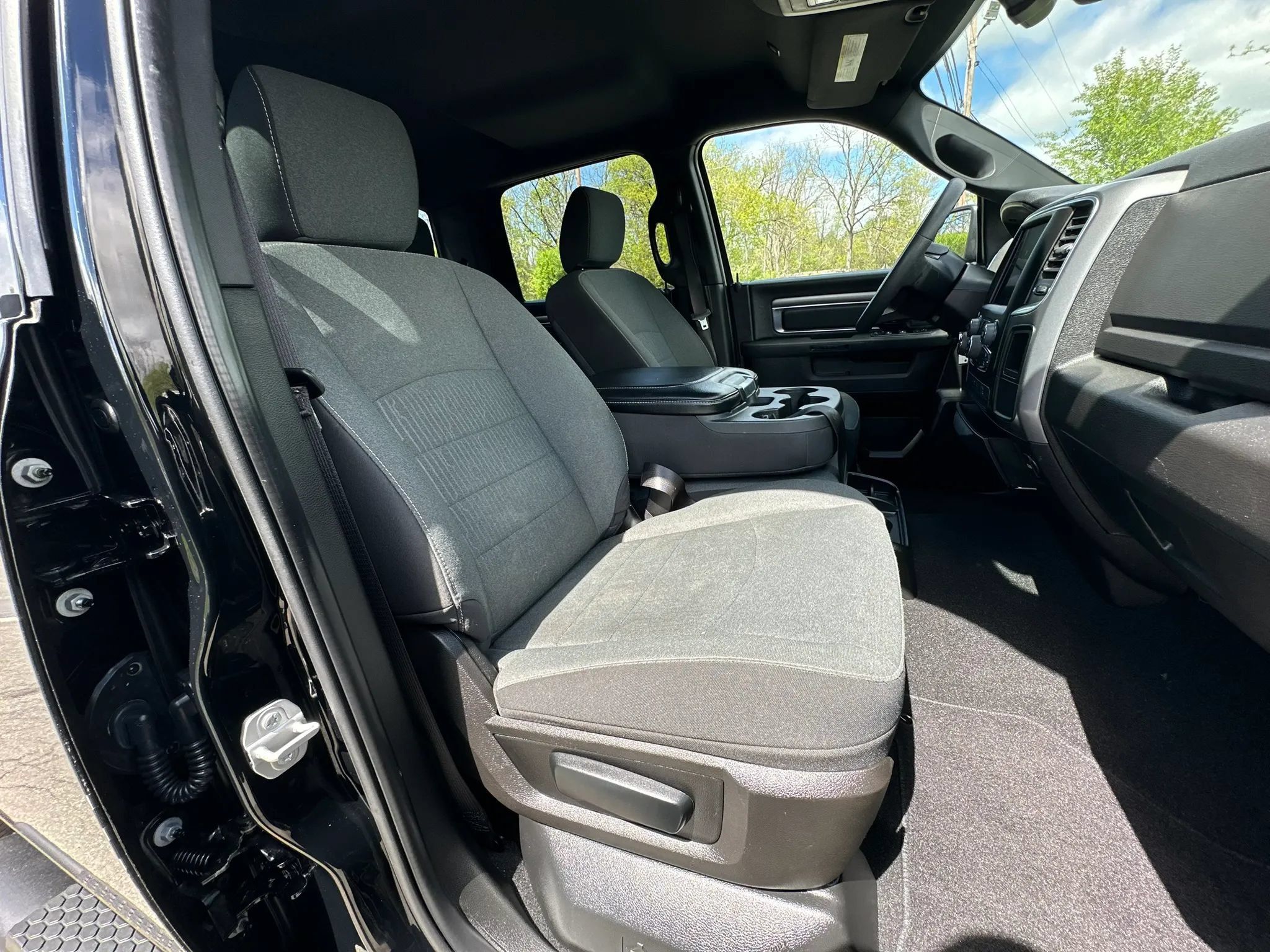 Used 2022 RAM 1500 Warlock w/ Electronics Group AWD/4WD image 15