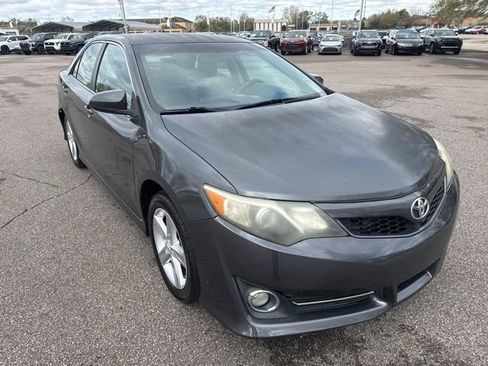 Used 2012 Toyota Camry SE image 7