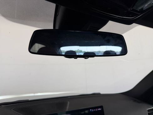 Used 2023 BMW 330e w/ M Sport Package image 18