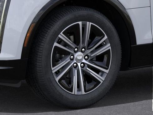 New 2026 Cadillac Lyriq Premium Luxury w/ LPO, Floor Liner Package AWD/4WD image 9