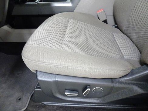Used 2018 Ford F150 XLT w/ Equipment Group 302A Luxury AWD/4WD image 22