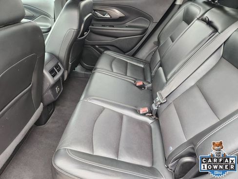 Used 2023 GMC Terrain SLT image 35