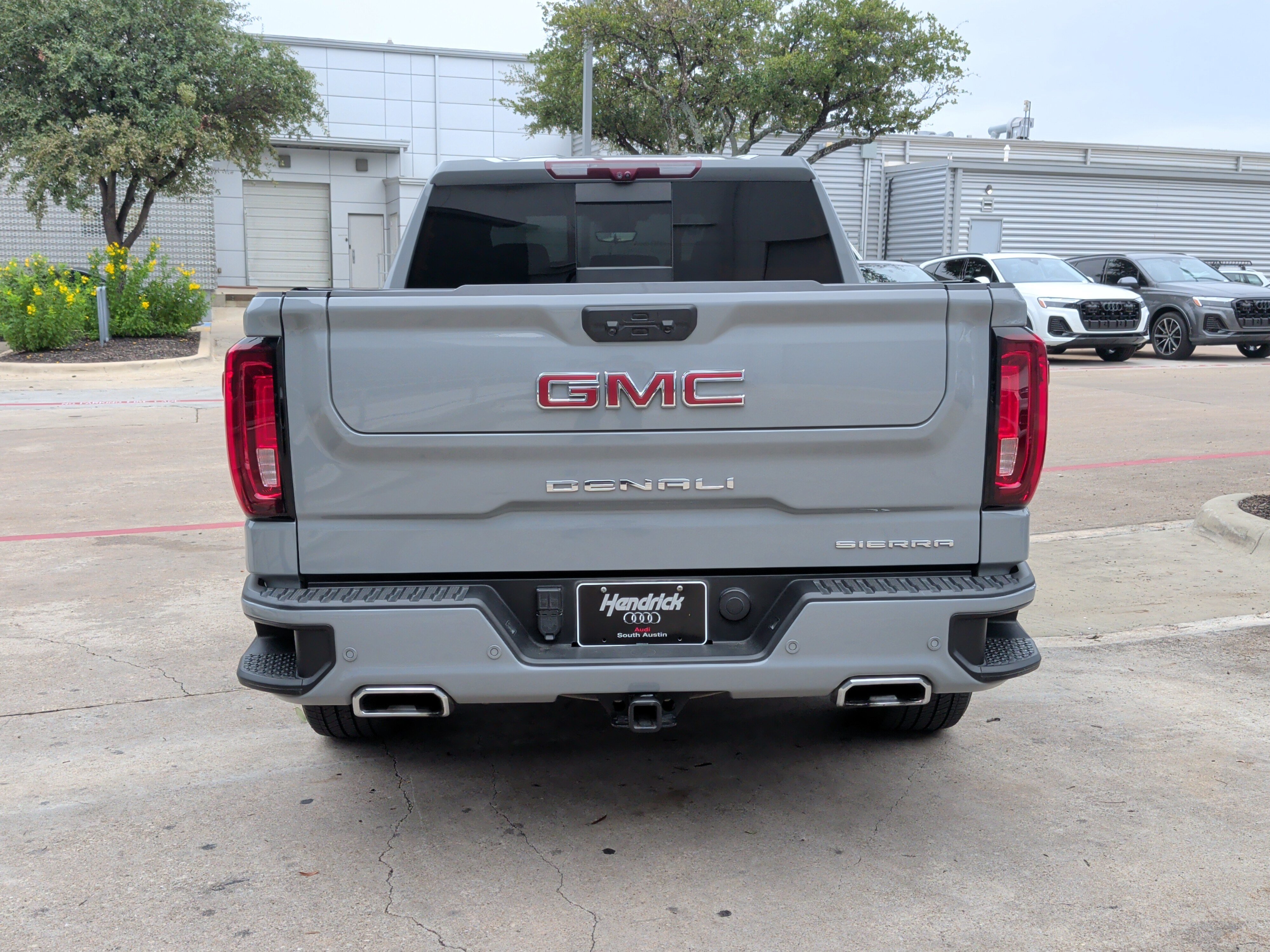 Used 2024 GMC Sierra 1500 Denali w/ Denali Reserve Package AWD/4WD image 9