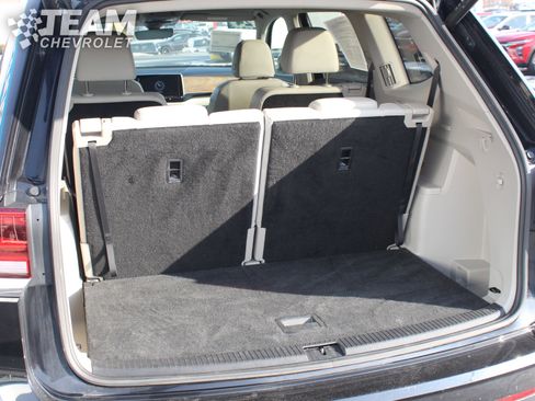 Used 2024 Volkswagen Atlas SE image 29