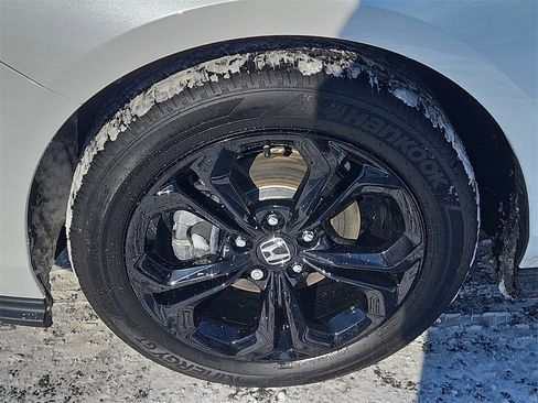 Certified 2025 Honda Accord SE image 7