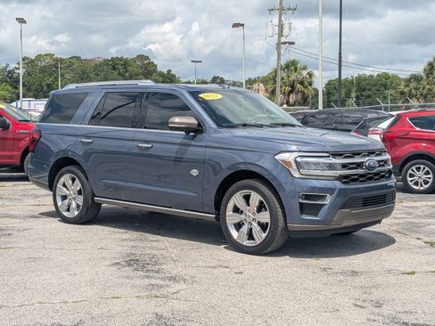 Used 2022 Ford Expedition King Ranch RWD image 2