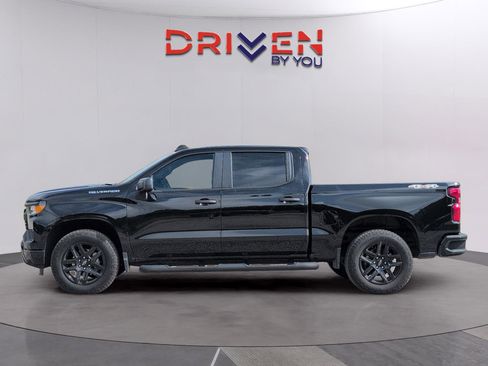 Used 2025 Chevrolet Silverado 1500 Custom w/ Turbomax Blackout Package image 2