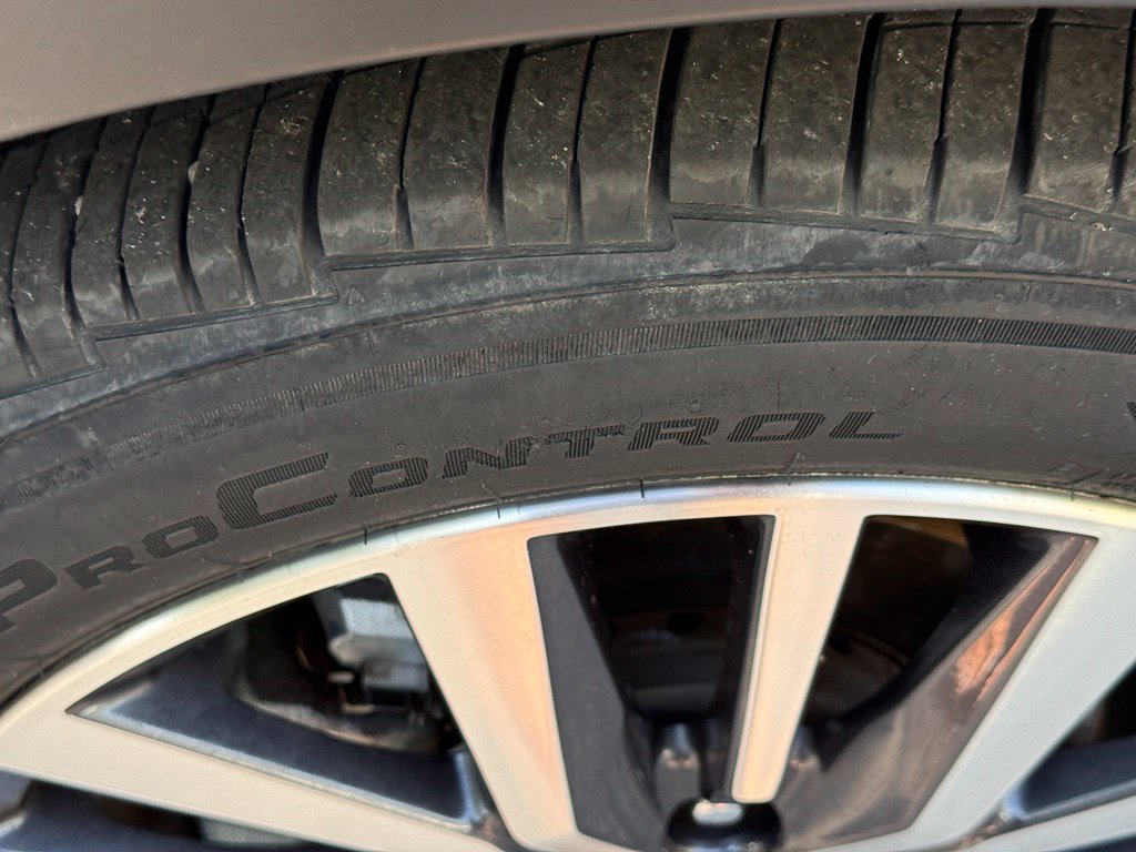Used 2023 Nissan Kicks SV FWD image 43