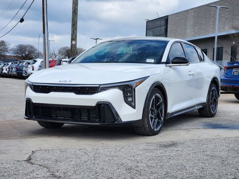 New 2026 Kia K4 GT-Line image 2