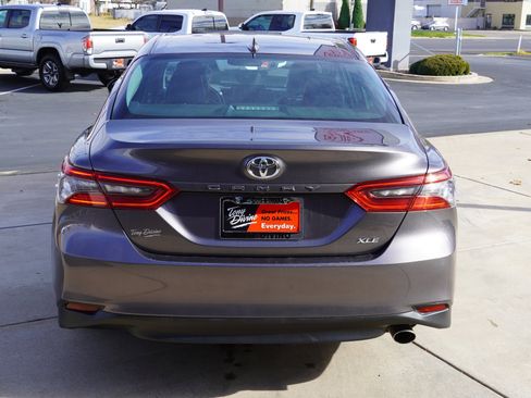 Used 2024 Toyota Camry XLE image 7