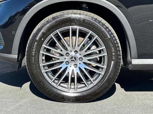 Used 2025 Mercedes-Benz GLC 300 GLC 300 image 25
