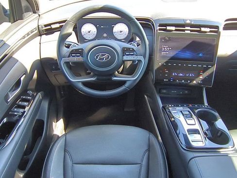 Certified 2023 Hyundai Tucson Limited image 18