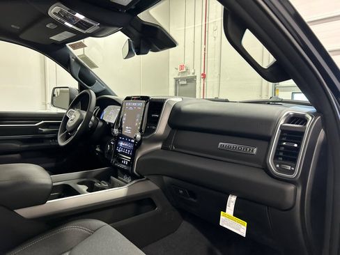 New 2026 RAM 1500 Big Horn AWD/4WD image 37