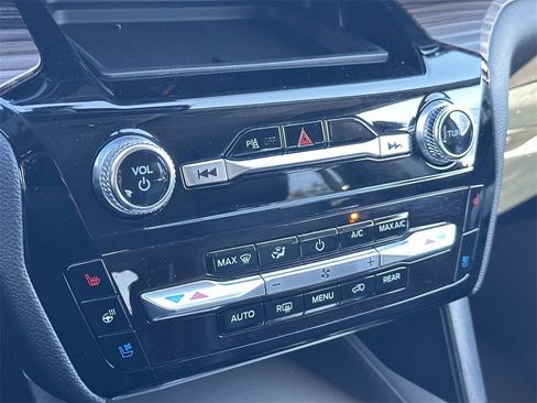 Used 2023 Ford Explorer Limited image 27