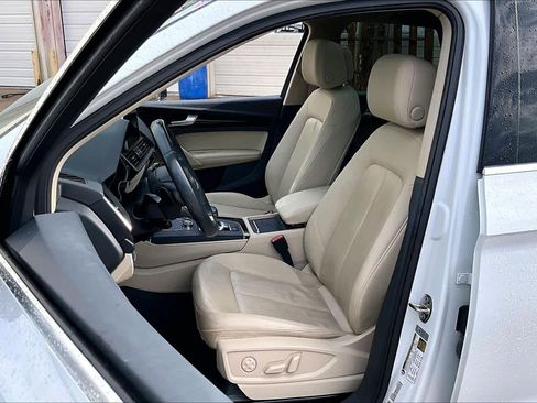 Used 2019 Audi Q5 2.0T Premium Plus w/ Premium Plus Package image 7