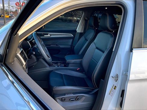 Used 2023 Volkswagen Atlas SEL image 7