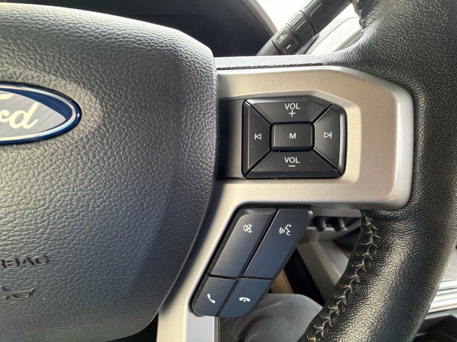 Used 2019 Ford F350 Lariat w/ Lariat Ultimate Package AWD/4WD image 20