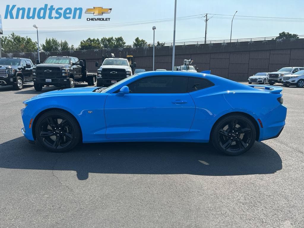 Certified 2023 Chevrolet Camaro SS RWD image 9