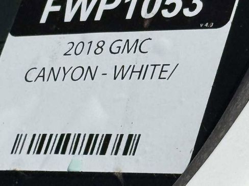 Used 2018 GMC Canyon SLE w/ SLE Convenience Package image 32