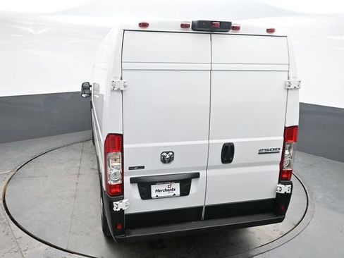 Used 2024 RAM ProMaster 2500 w/ Convenience Group FWD image 30