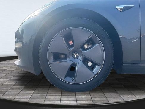 Used 2018 Tesla Model 3 Long Range AWD/4WD image 8