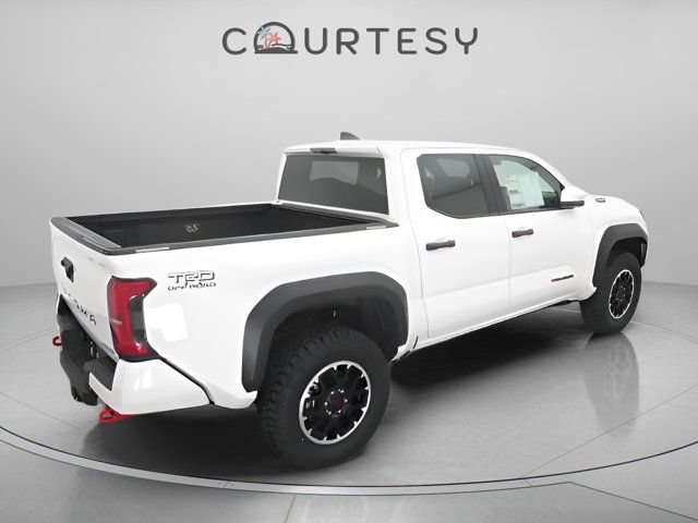 Certified 2025 Toyota Tacoma TRD Off-Road AWD/4WD image 26