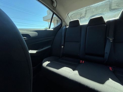 Used 2025 Nissan Altima 2.5 SV image 45