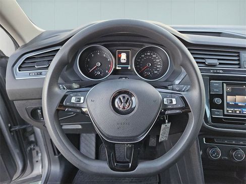 Used 2021 Volkswagen Tiguan S image 18