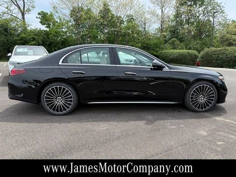New 2026 Mercedes-Benz E 350 4MATIC Sedan image 4