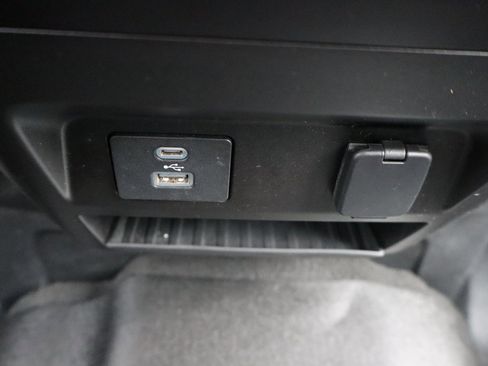 Used 2021 Ford F250 XLT image 19