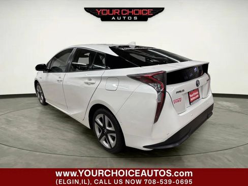 Used 2018 Toyota Prius Three Touring FWD image 3